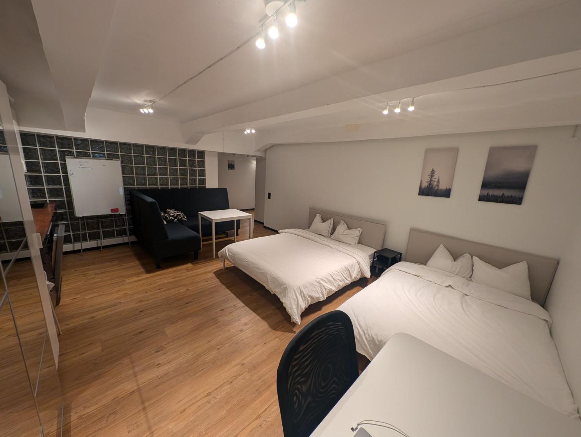 Dana-Entire Apartment Very Quiet And Central 2 タリン エクステリア 写真